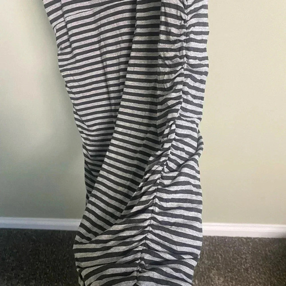 Athleta Small  TOPANGA Dress S Black Heather Gray Striped Jersey V-Neck Ruched - Picture 3 of 7
